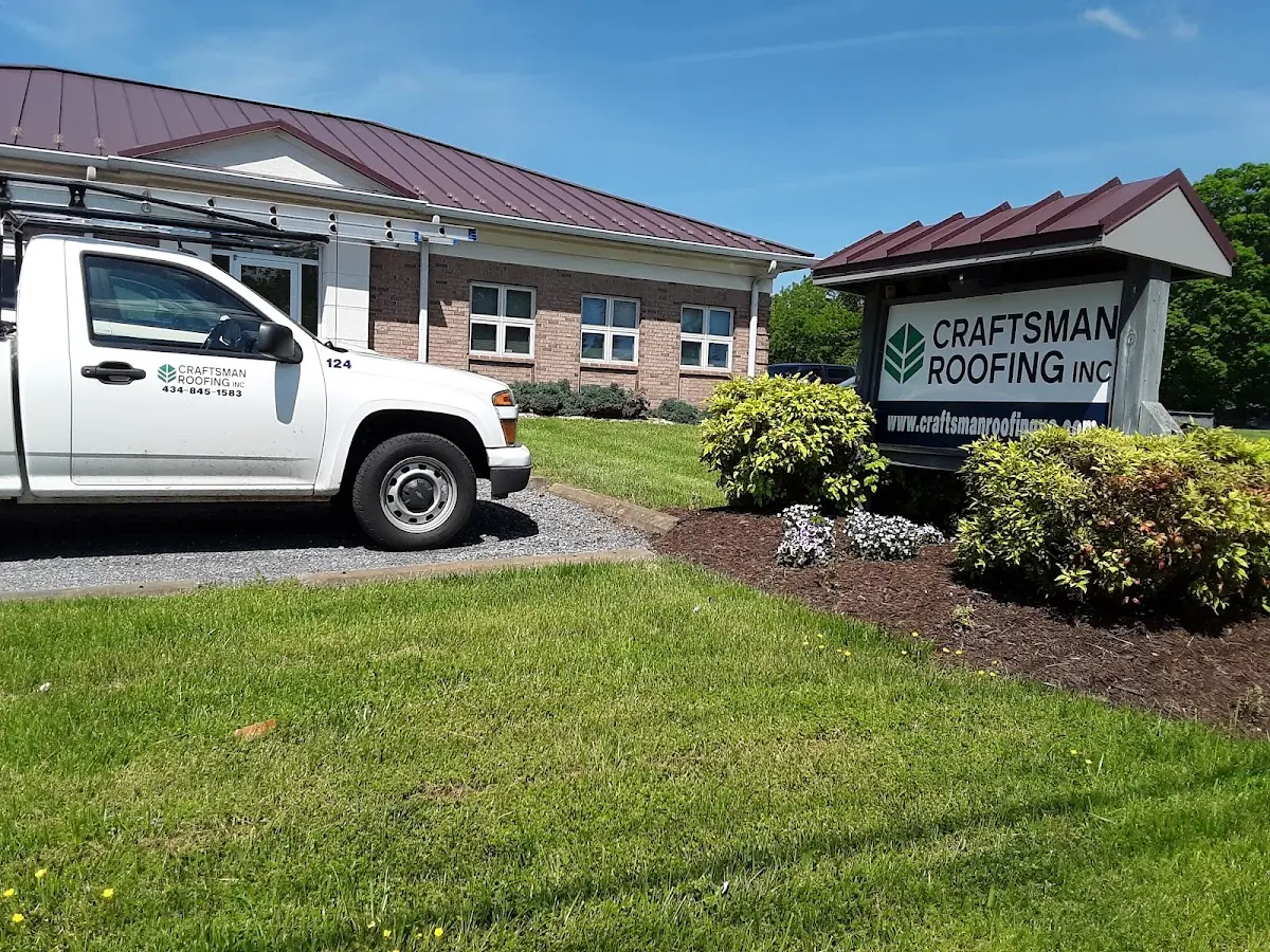 Quality Gutter & Downspout Repair by experienced craftsmen in Hinsbrook